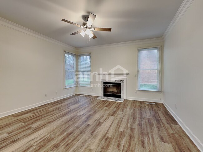 Building Photo - 8401 Forest Shadow Cir