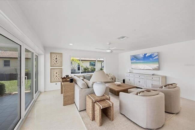 Building Photo - 1915 Pennsylvania Ave