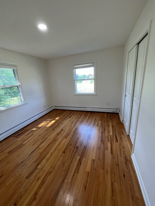 Bedroom 2 - 3 Laur-Lin-Dee Ln