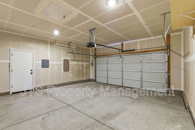 Building Photo - 12542 Surfbird Wy