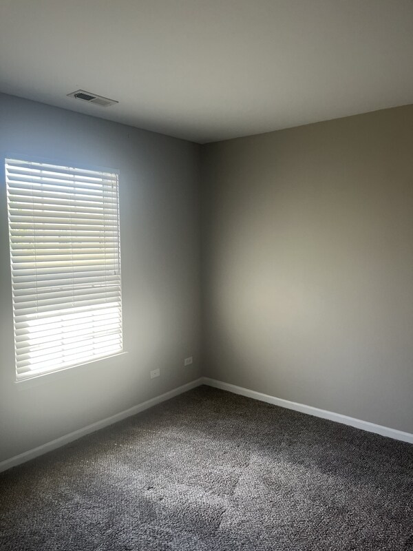 Building Photo - 5752 Wildspring Dr