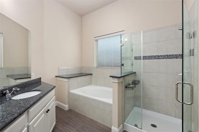 Building Photo - 12514 Tamaron Dr