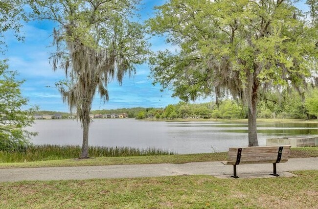 Building Photo - Spacious 2/2 Condo with 1 Car Garage in East Park - Lake Nona!