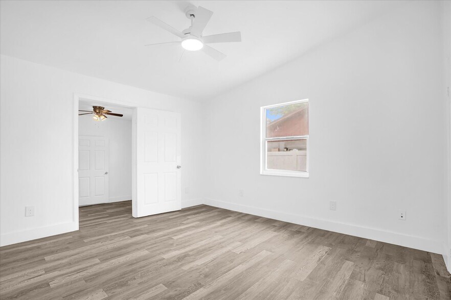 Building Photo - 1730 Avenue C NE