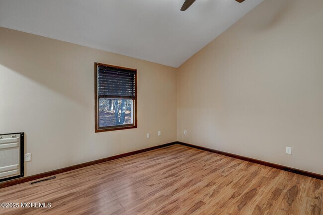 Building Photo - 257 Frog Pond Rd