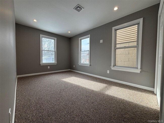 Building Photo - 45 Waterstone Rd