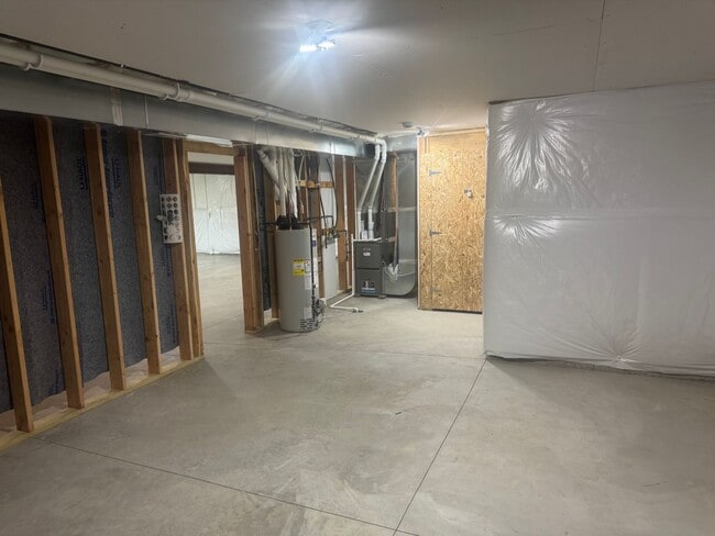 Building Photo - Great single family home!