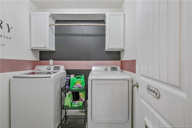 Building Photo - 688 Stonebriar Ave