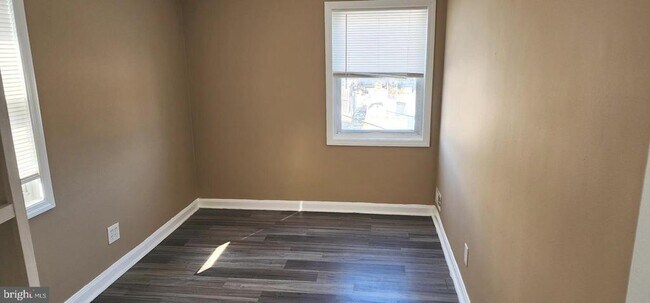 Building Photo - 7528 Rabon Ave