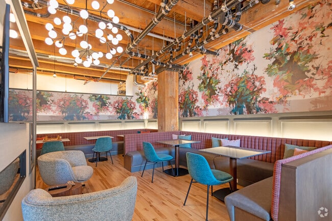 Residents Lounge - 724 Lofts