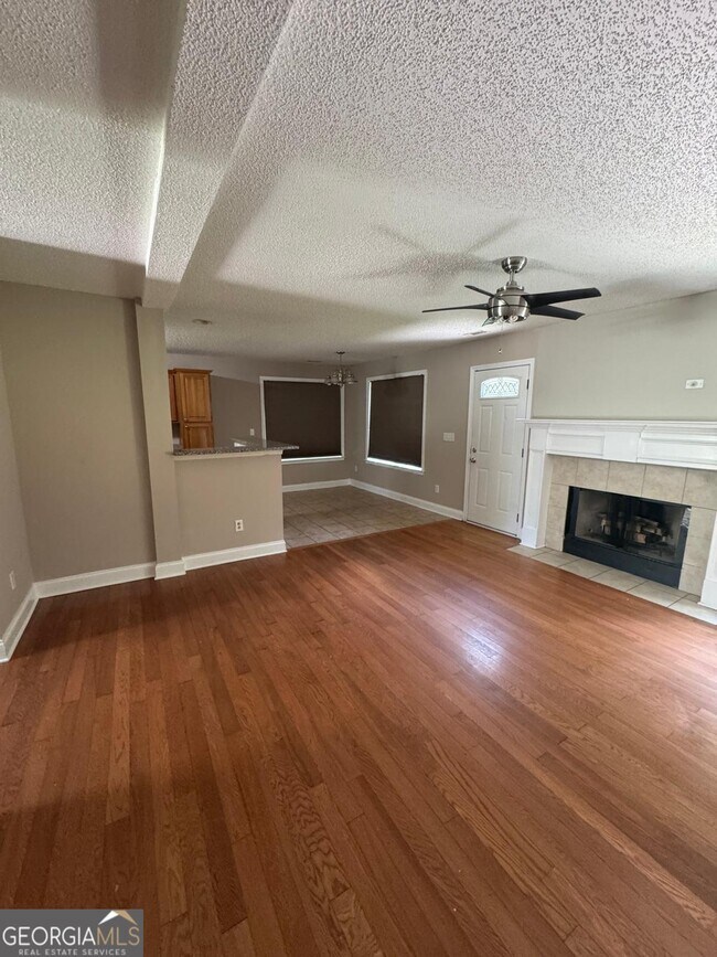 Building Photo - 520 Millbrook Villa Dr
