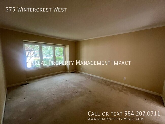 Building Photo - 375 Wintercrest W