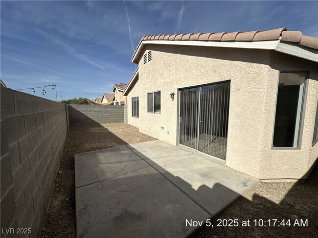 Building Photo - 6543 Blooming Sun Ct