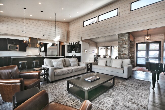 Building Photo - 5895 Dakota Trail