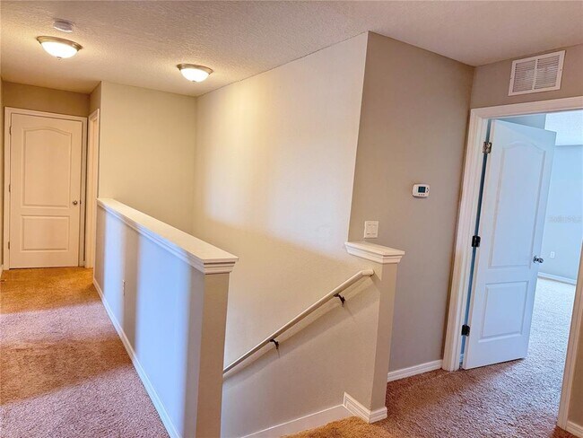 Building Photo - 362 Nova Dr
