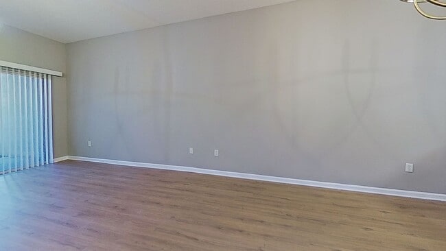 Building Photo - Renovated Condo in the heart of Mandarin