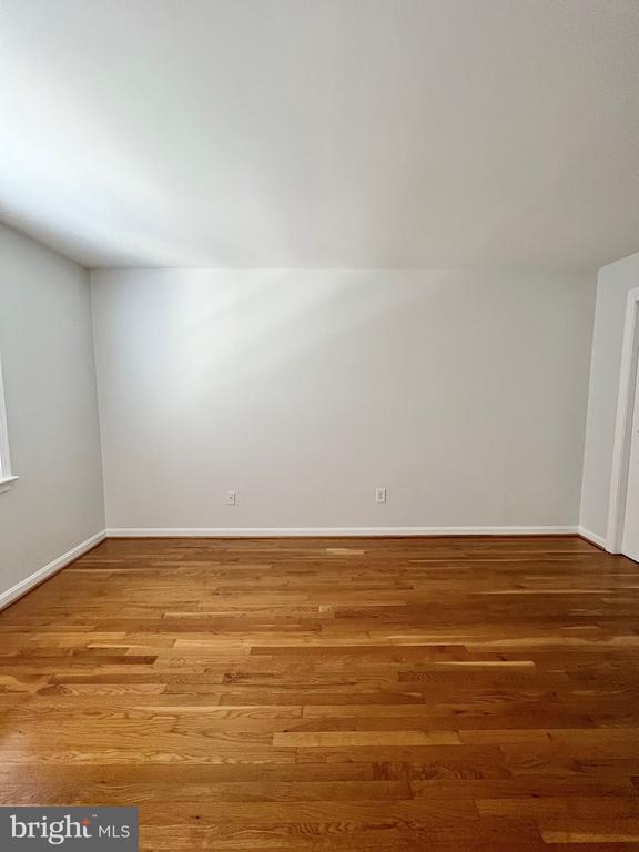 Building Photo - 1556 Bruton Ct