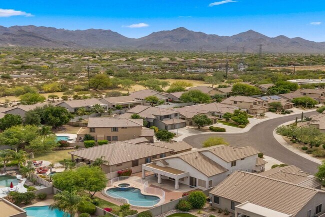 Building Photo - 7798 E Buteo Dr