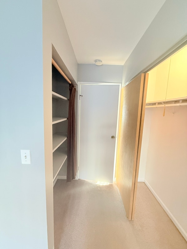 Building Photo - 1309 S Sir Galahad Ln