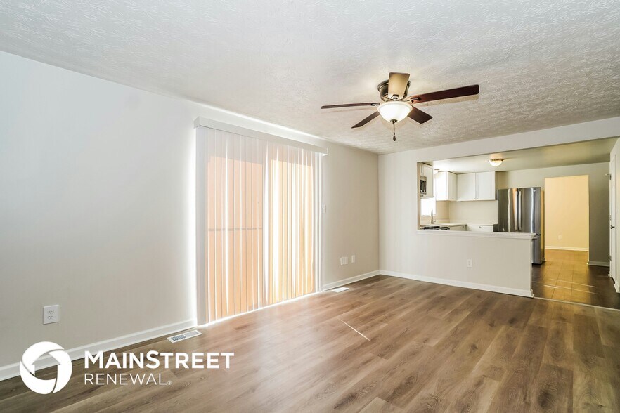 Building Photo - 4005 Vermilion Ave