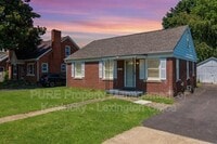 Building Photo - 817 Marcellus Dr