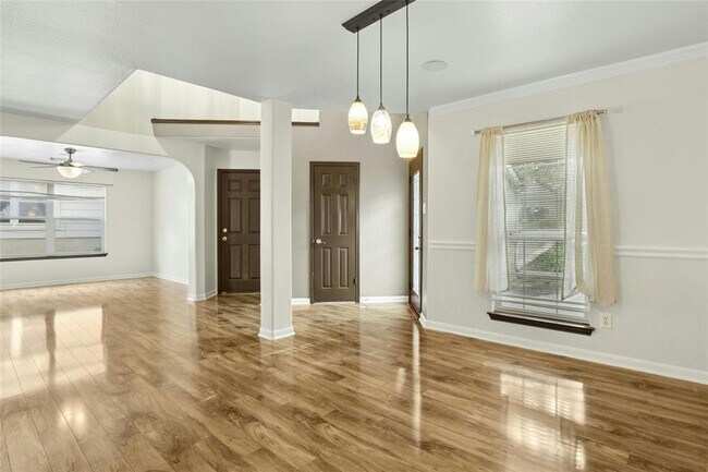 Building Photo - 1705 Gaylord Dr