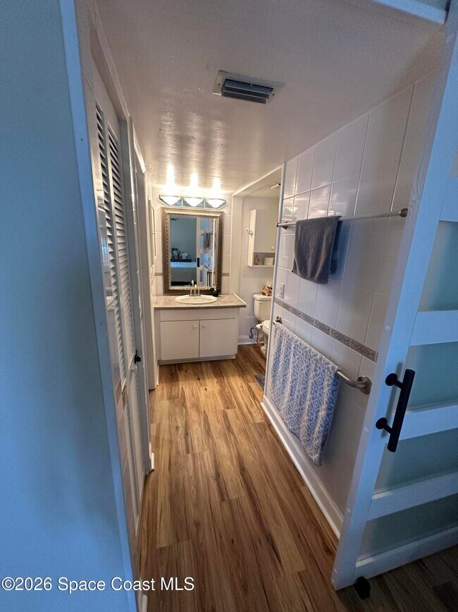 Building Photo - 100 Canebreakers Dr