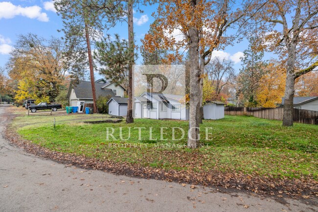 Building Photo - 176 Mallory Ln