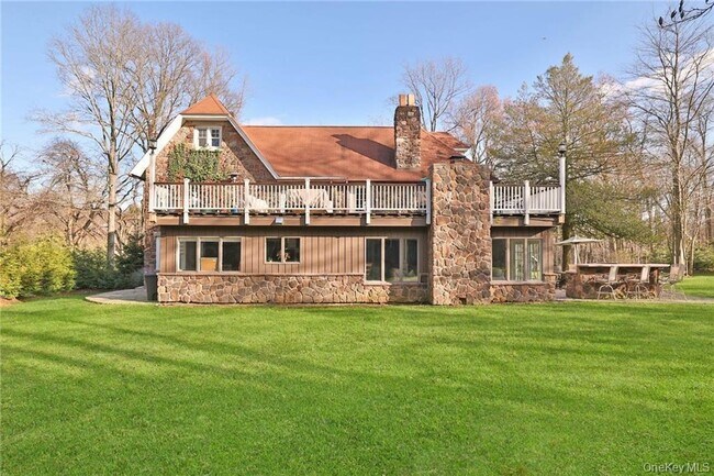 Building Photo - 245 Townline Rd