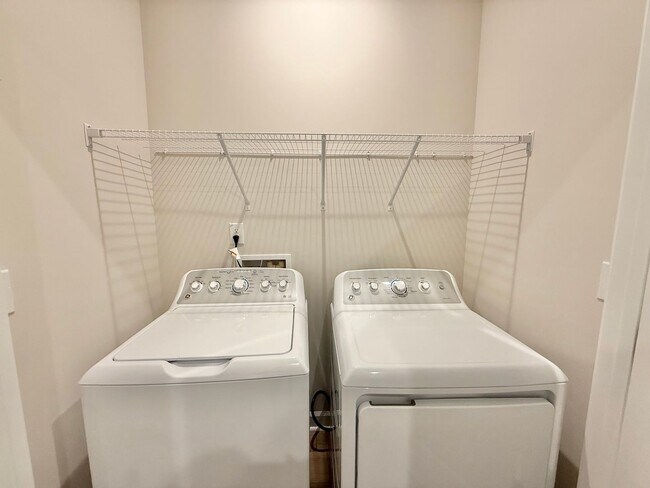 Building Photo - New Construction 4BD, 3.5BA Wake Forest To...