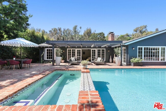 Building Photo - 1400 Jonesboro Dr