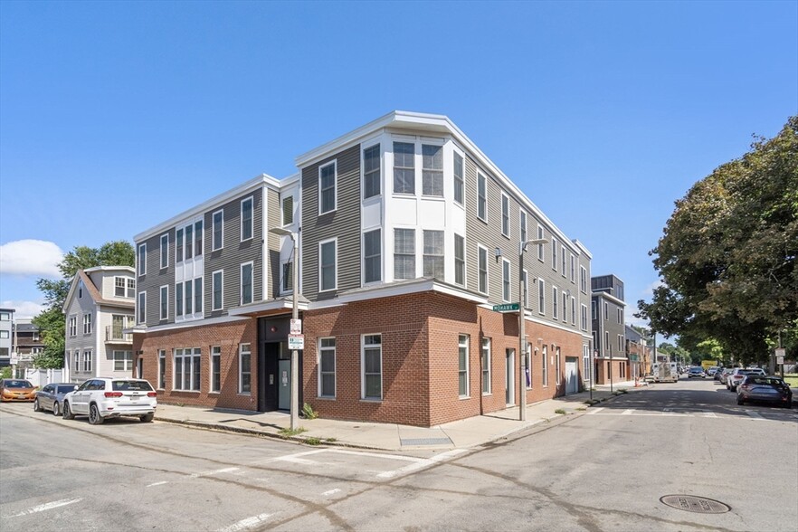 Building Photo - 12 Mohawk St