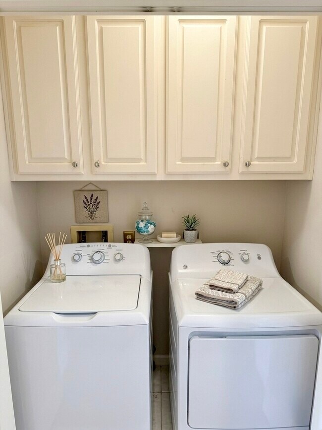 Building Photo - 7202 Harmony Cove