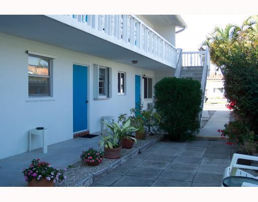 Building Photo - 18 Ocean Breeze