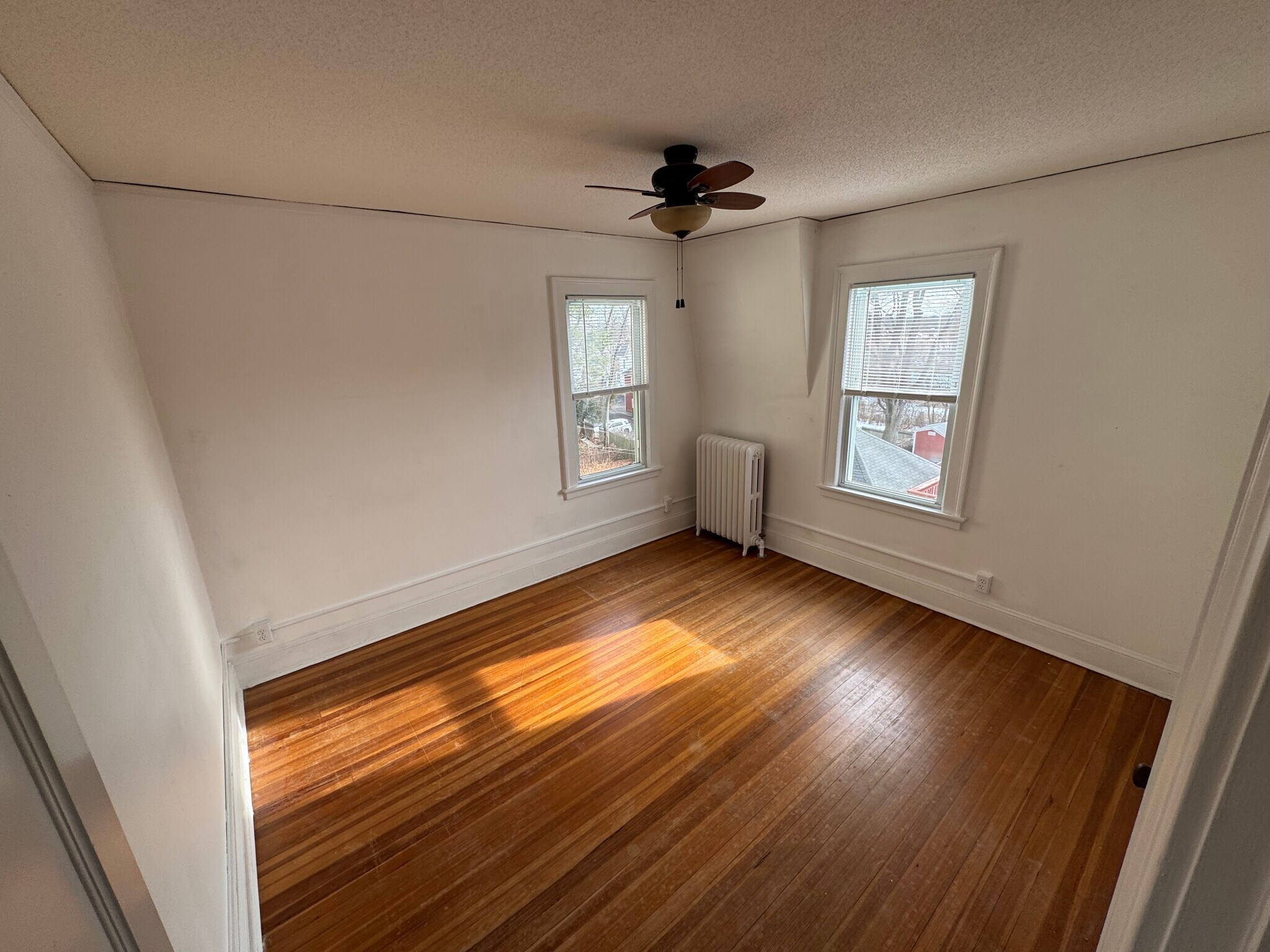 Bedroom 1 - 34 Nesbit Ave