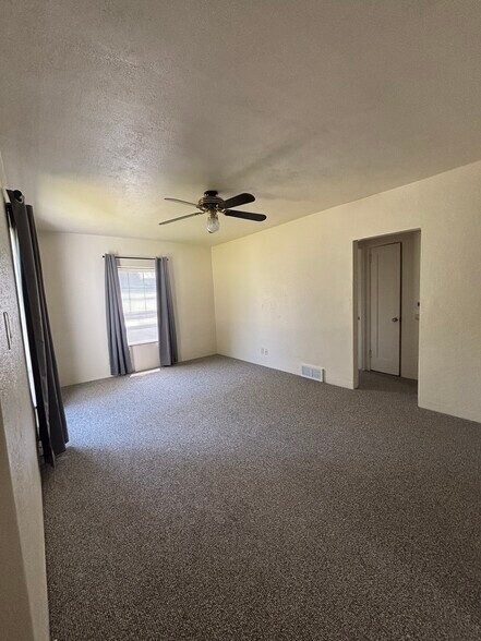 Living Room - 3520 37th st