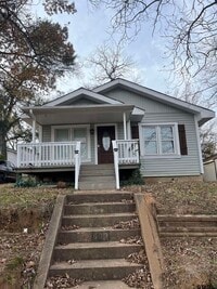 Building Photo - 803 S Vine Ave