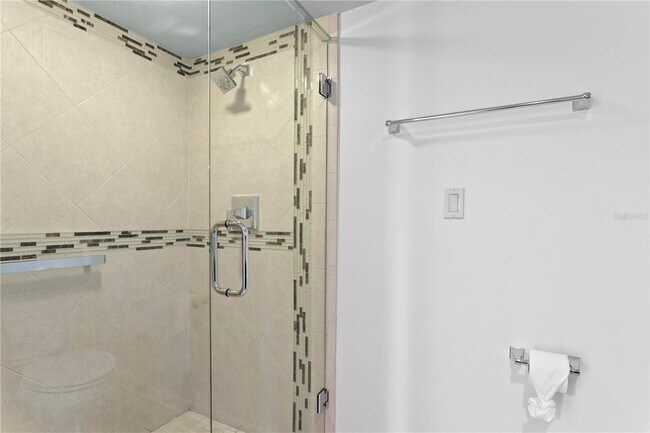 Building Photo - 3301 Bayshore Blvd