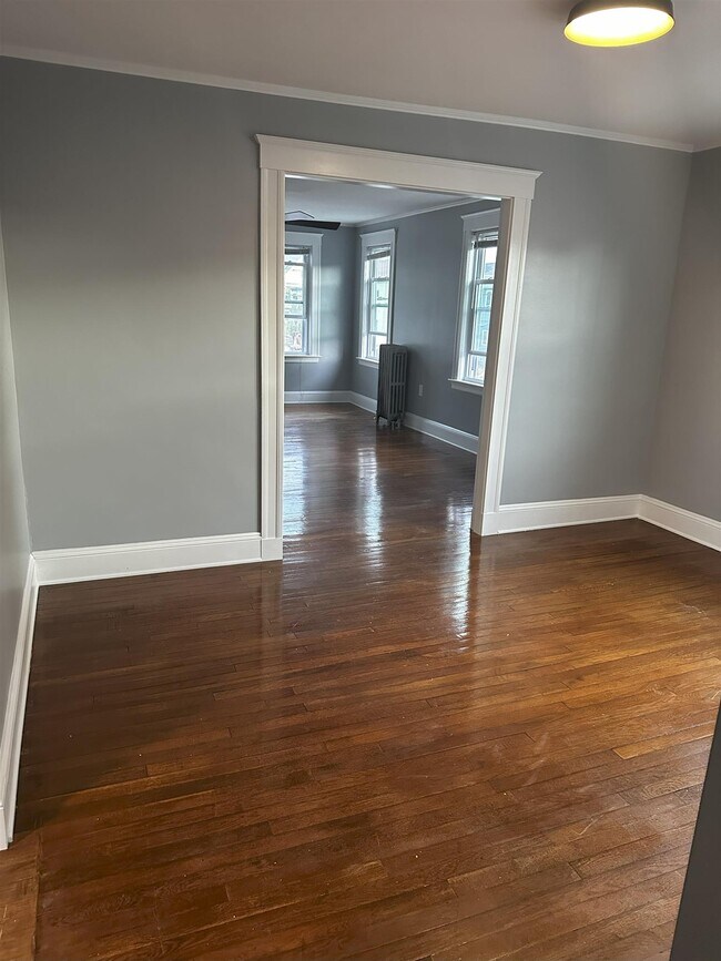 Building Photo - 62 Billings Ave