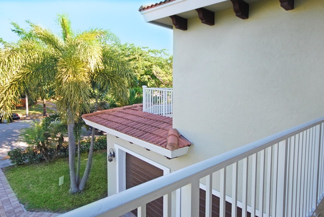 Building Photo - 516  Flamingo Drive