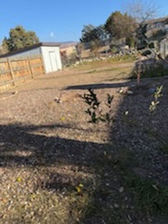 Building Photo - 3 Bedroom Home in Cedar City!