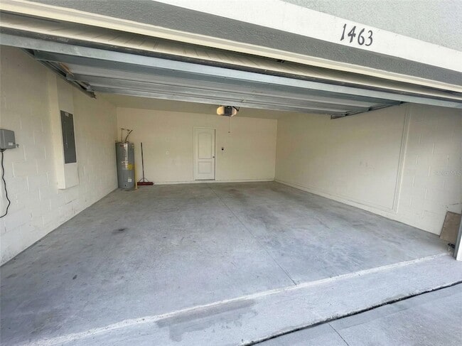 Building Photo - 1463 Fox Squirrel Dr