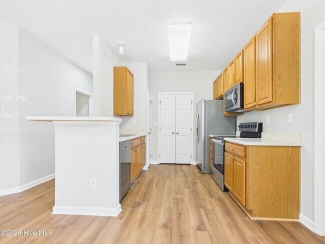 Building Photo - 2111 Kudrow Ln