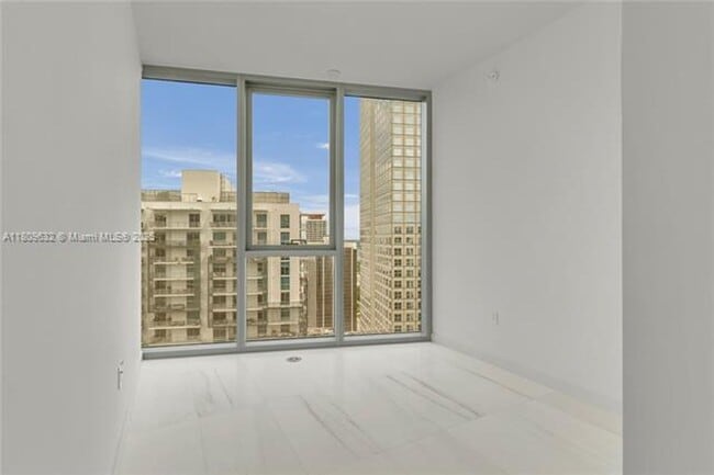 Building Photo - 300 Biscayne Blvd Way