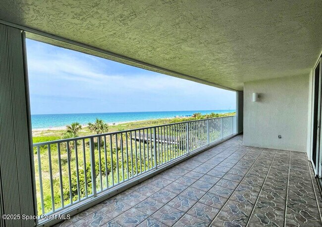 Building Photo - 3740 Ocean Beach Blvd