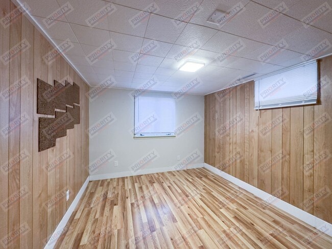 Building Photo - Updated Downtown Ranch with Mother-in-Law Suite