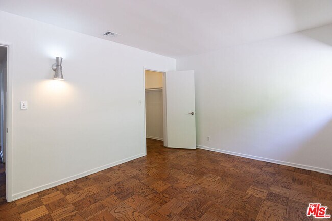 Building Photo - 1430 Rockhaven St