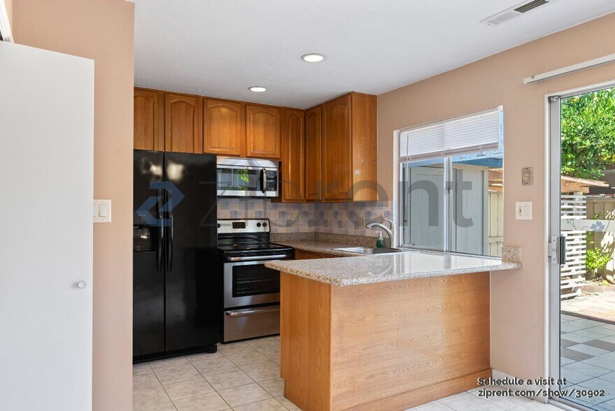 Building Photo - 27561 Stromberg Ct