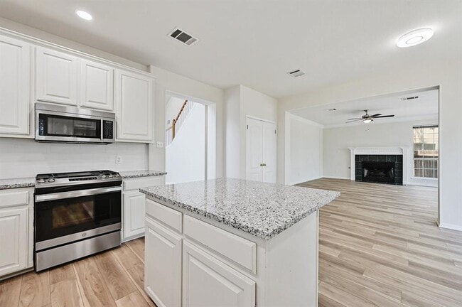 Building Photo - 8111 Cheno Cortina Trail