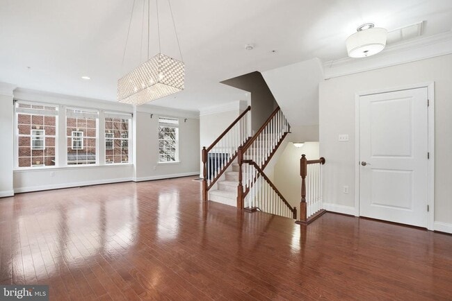 Building Photo - 5948 Logans Way